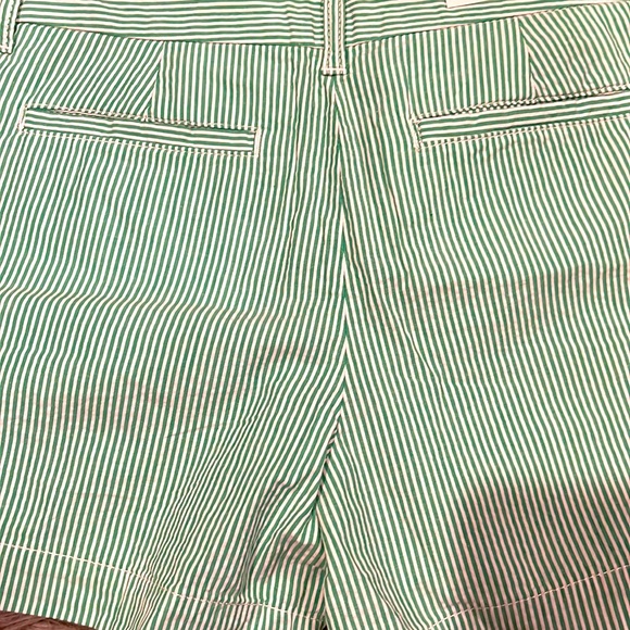 Crown &Ivy petite shorts - Picture 2 of 4